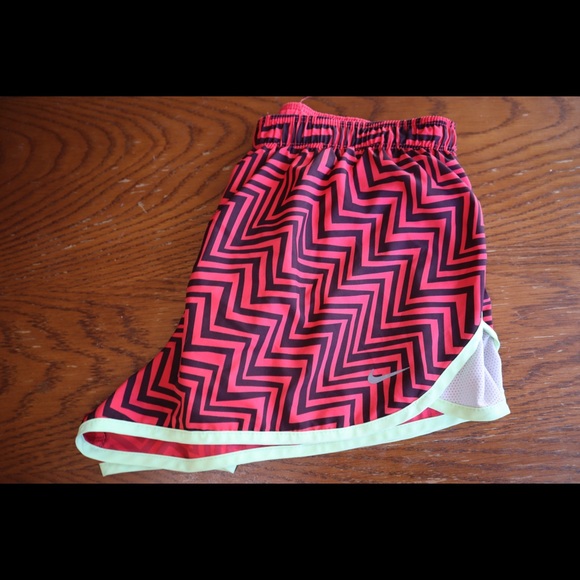 Nike Running Workout Shorts - Picture 4 of 4